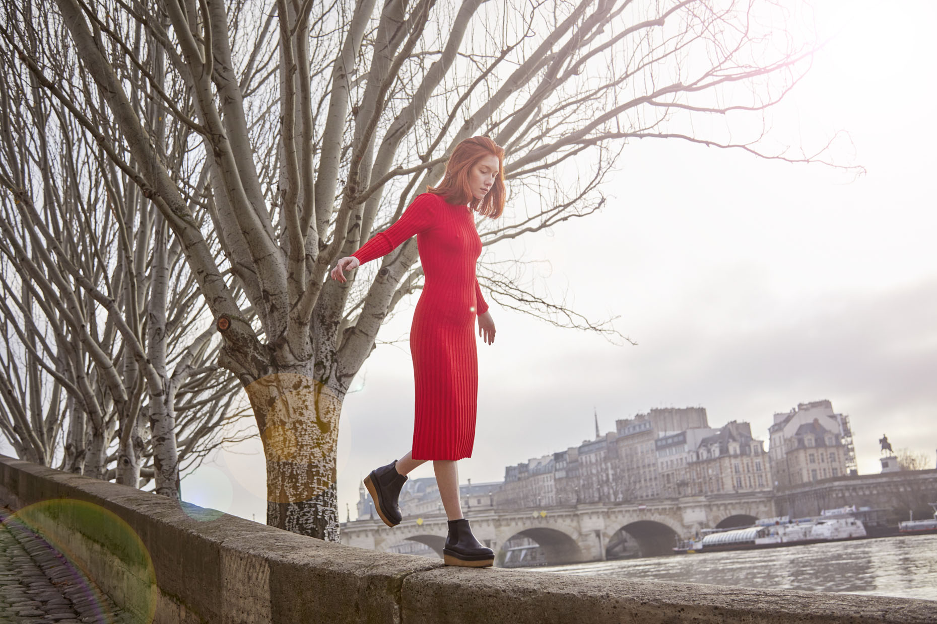 ScarletParis20170M8A5102vflareweb
