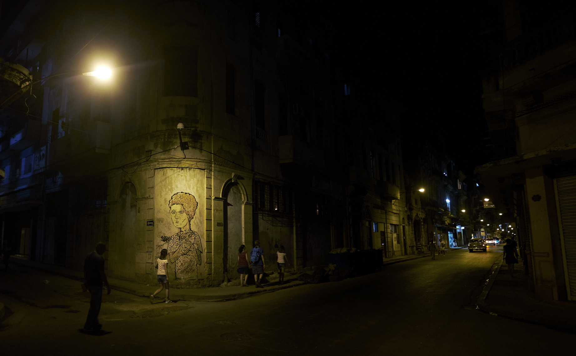 cuba night street_Panorama2